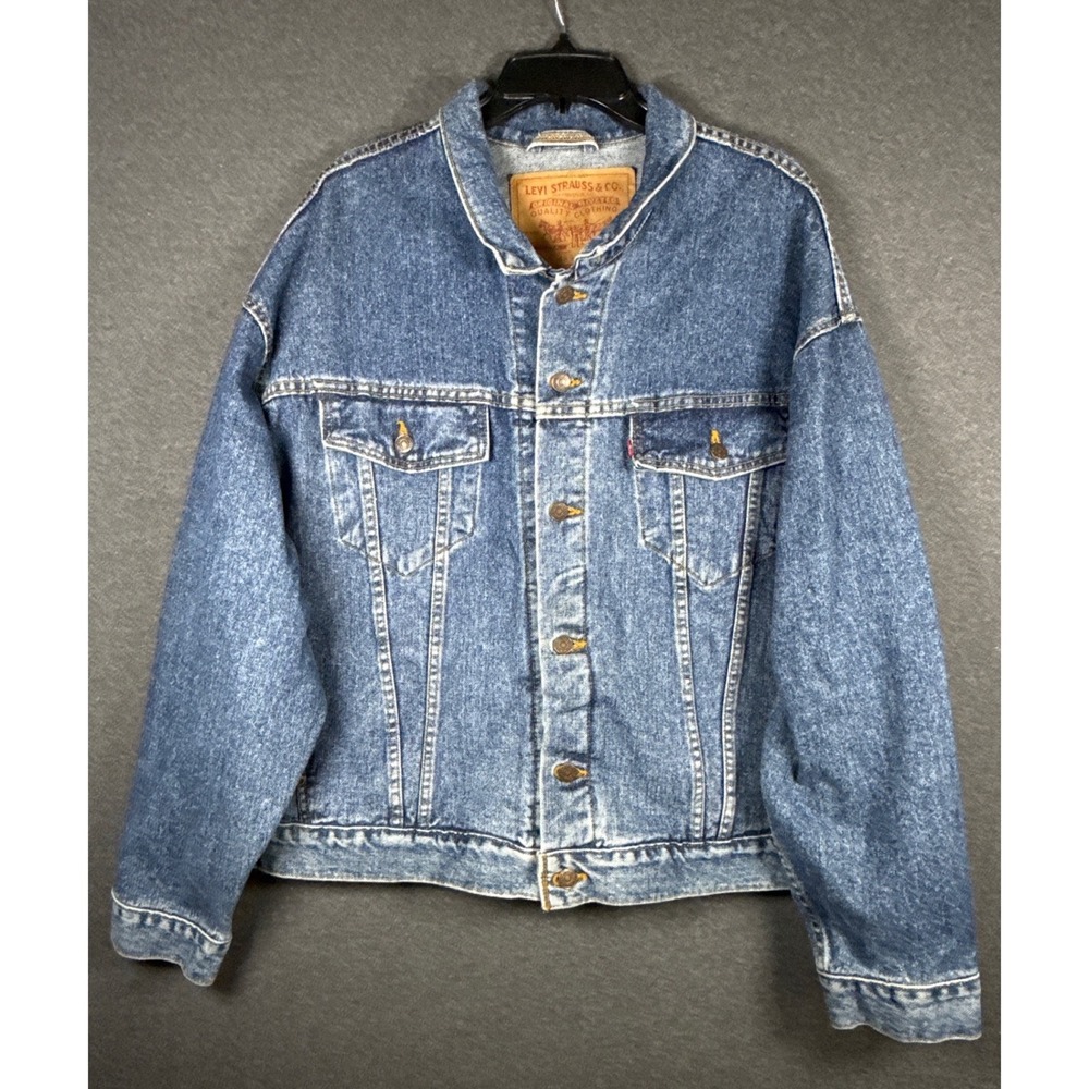 Vintage Levis Denim Trucker Jacket XL Blue Stonewash 90s Relaxed Fit minimalist